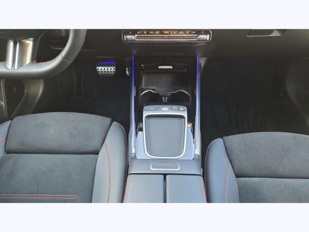 MERCEDES-BENZ GLB 200 d AMG Line  GLB 200 d AMG Line