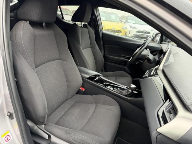 TOYOTA C-HR 1.8 HYBRIDE 122 DESIGN  