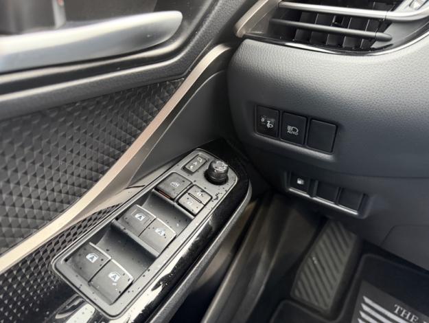 TOYOTA C-HR 1.8 HYBRIDE 122 DESIGN  