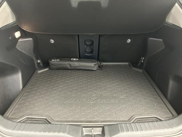 TOYOTA Yaris Cross 1.5 HYBRID 116H COLLECTION Pano Tech  