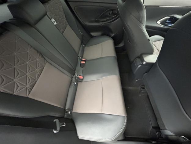 TOYOTA Yaris Cross 1.5 HYBRID 116H COLLECTION Pano Tech  