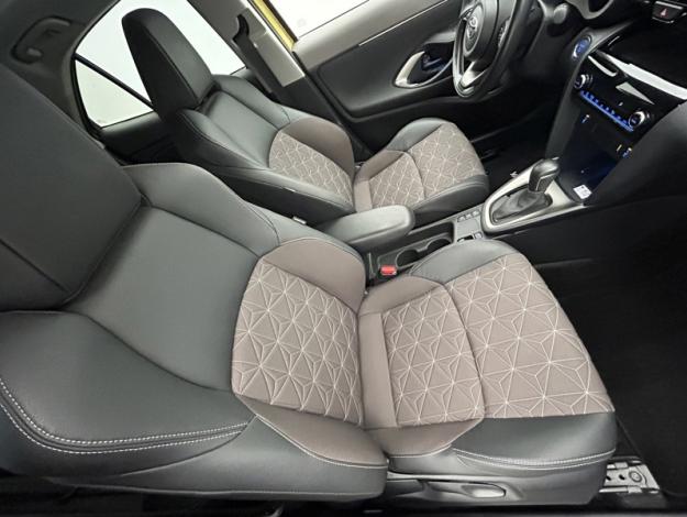 TOYOTA Yaris Cross 1.5 HYBRID 116H COLLECTION Pano Tech  