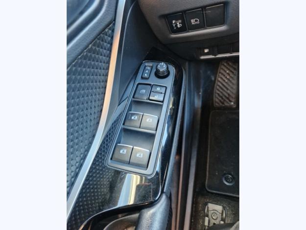 TOYOTA C-HR 1.8 HYBRIDE 122 DESIGN  