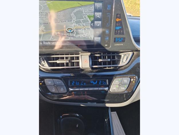 TOYOTA C-HR 1.8 HYBRIDE 122 DESIGN  