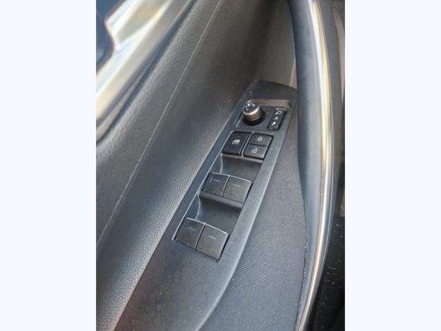 TOYOTA Corolla Hybrid Dynamic Business  1.8 122 ch 