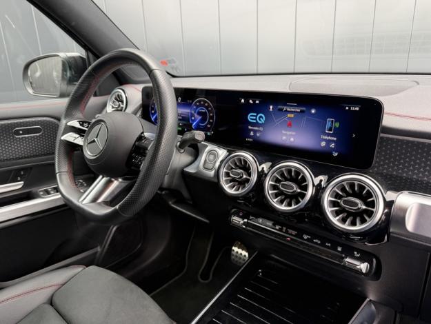 MERCEDES-BENZ EQB 250+ AMG Line  
