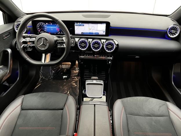 MERCEDES-BENZ Classe A 180 d AMG Line  Classe A 180 d AMG Line