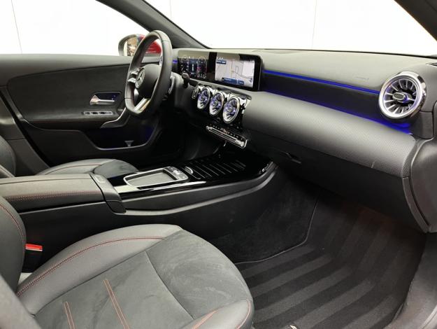 MERCEDES-BENZ Classe A 180 d AMG Line  Classe A 180 d AMG Line