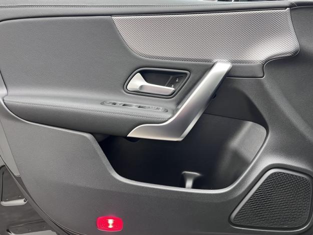 MERCEDES-BENZ CLA Shooting Brake CLA 180 Shooting Brake Progressive Line  