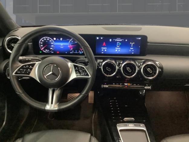 MERCEDES-BENZ A 180 d Luxury Line  