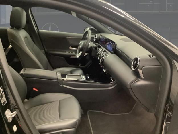 MERCEDES-BENZ A 180 d Luxury Line  