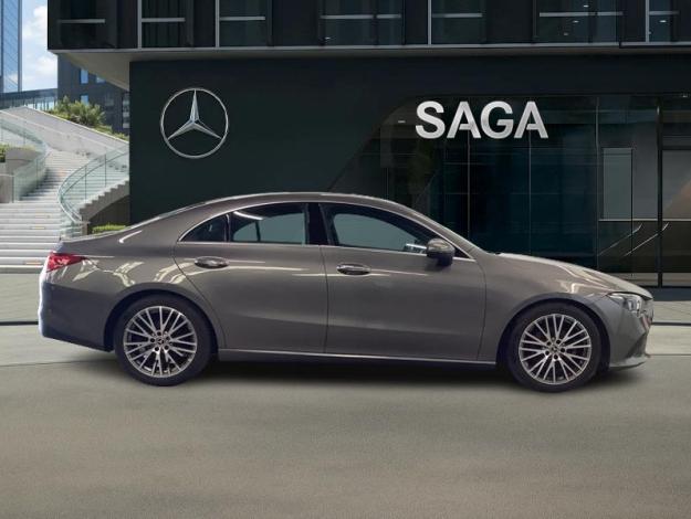 MERCEDES-BENZ CLA 180 Coupé Progressive  