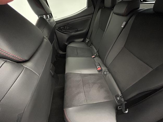 TOYOTA Yaris 116h GR SPORT  