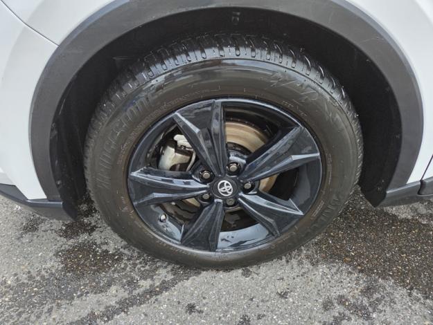 TOYOTA C-HR 122h Design  