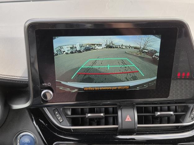 TOYOTA C-HR 122h Design  