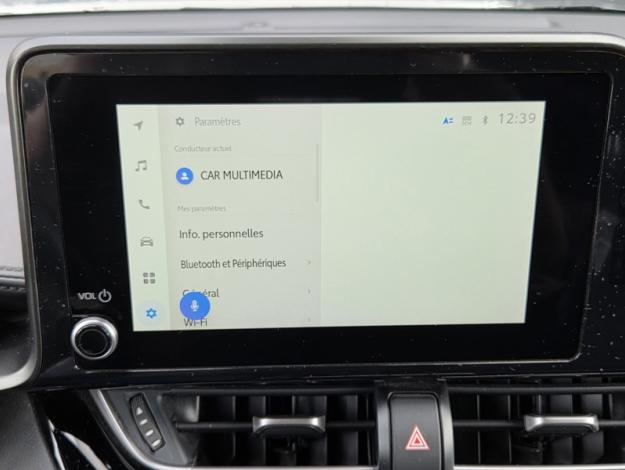 TOYOTA C-HR 122h Design  