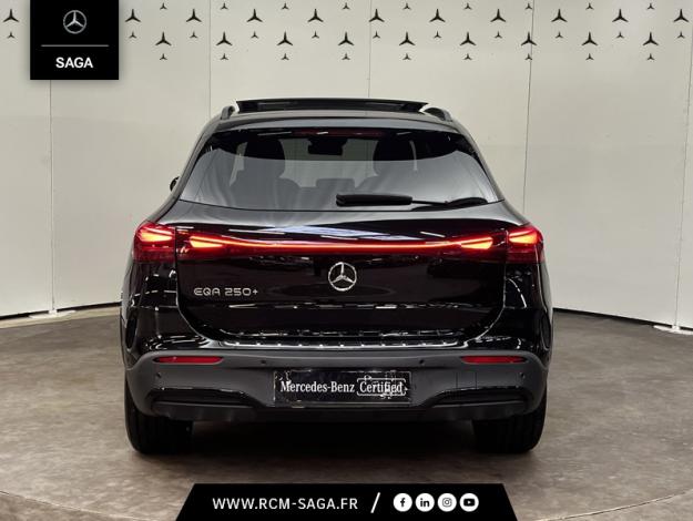 MERCEDES-BENZ EQA 250+ AMG Line  