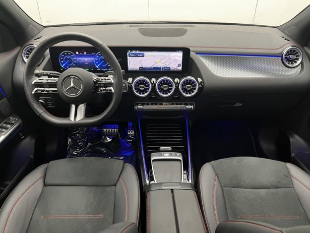 MERCEDES-BENZ EQA 250+ AMG Line  