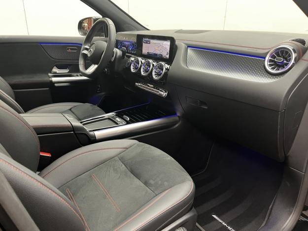 MERCEDES-BENZ EQA 250+ AMG Line  