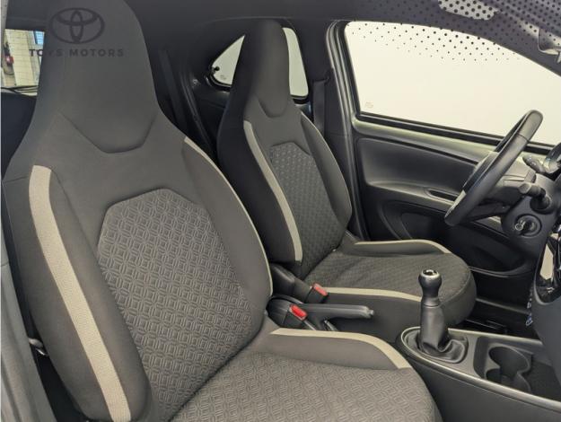 TOYOTA Aygo X 1.0 VVT-i 72 Design  