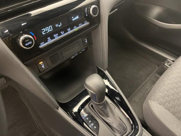 TOYOTA Yaris Cross 1.5 HYBRID 116H   / DESIGN CARGO  