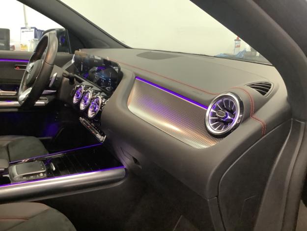 MERCEDES-BENZ EQA 250 AMG Pack Night  