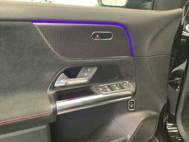 MERCEDES-BENZ EQA 250 AMG Pack Night  