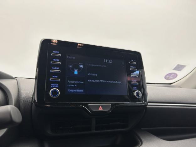 TOYOTA Yaris 116h Design  