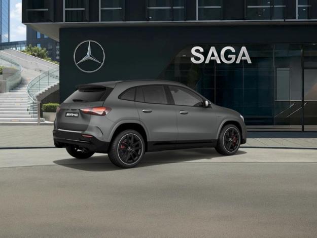 MERCEDES-BENZ GLA 35 AMG 4MATIC  
