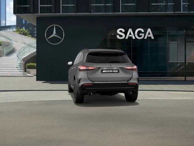 MERCEDES-BENZ GLA 35 AMG 4MATIC  
