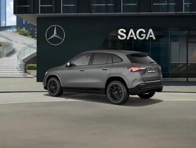 MERCEDES-BENZ GLA 35 AMG 4MATIC  