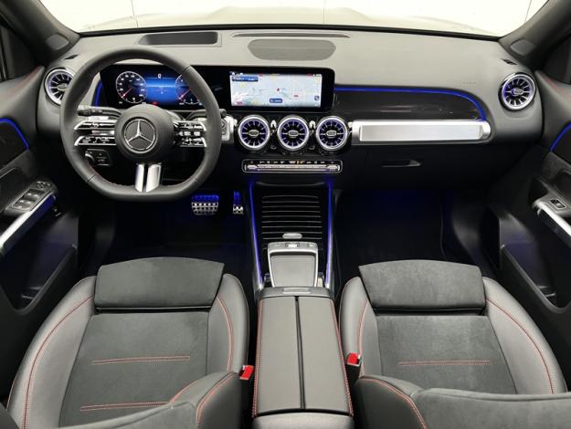 MERCEDES-BENZ GLB 200 d AMG Line  