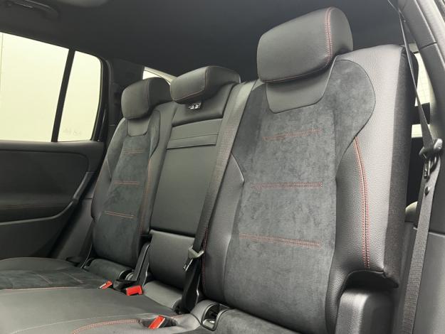 MERCEDES-BENZ GLB 200 d AMG Line  