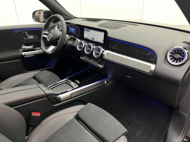 MERCEDES-BENZ GLB 200 d AMG Line  