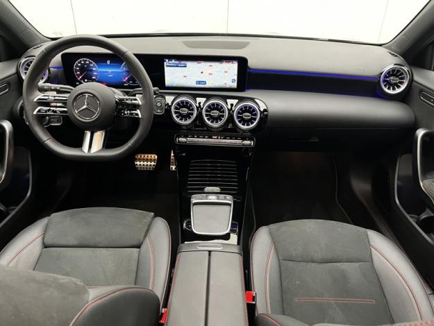 MERCEDES-BENZ Classe A 180 AMG Line  