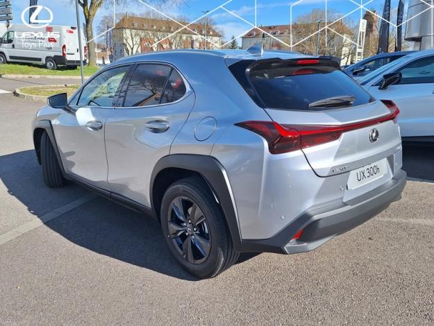 LEXUS UX 300h 2WD Luxe  UX 300H HYBRIDE 2WD MC LUXE TO TECHNO