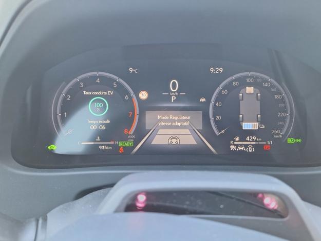LEXUS UX 300h 2WD Luxe  UX 300H HYBRIDE 2WD MC LUXE TO TECHNO
