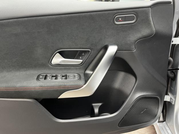 MERCEDES-BENZ Classe A 200 d AMG Line  Classe A 200 d AMG Line