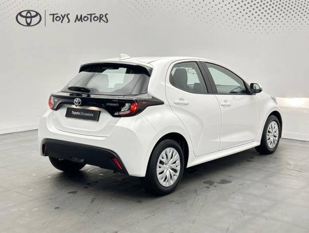 TOYOTA Yaris 116h Dynamic  