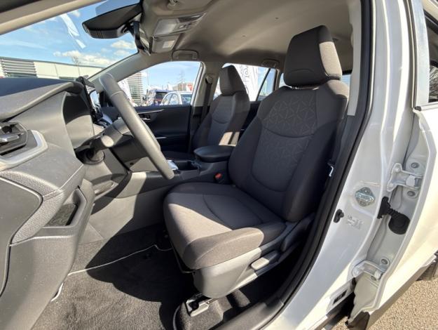 TOYOTA RAV4 218h Dynamic  