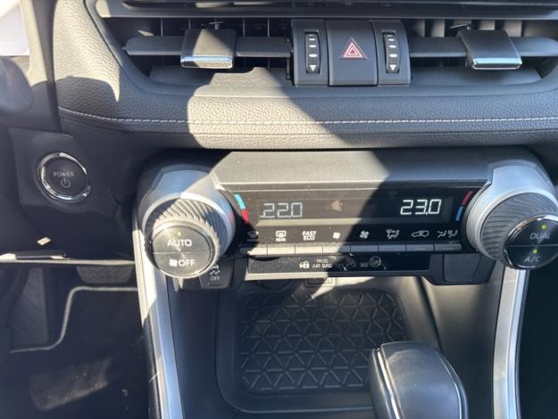 TOYOTA RAV4 218h Dynamic  