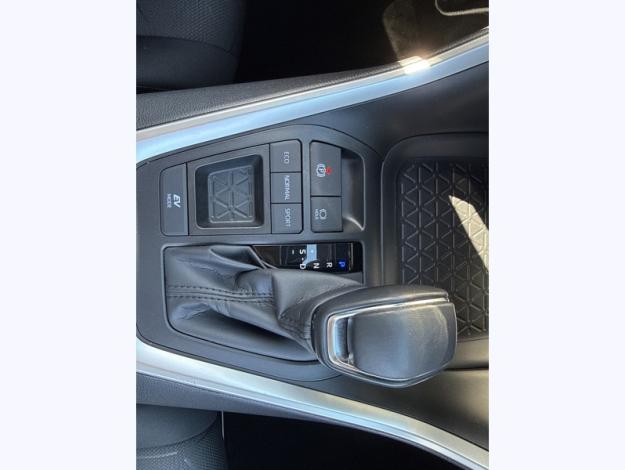 TOYOTA RAV4 218h Dynamic  