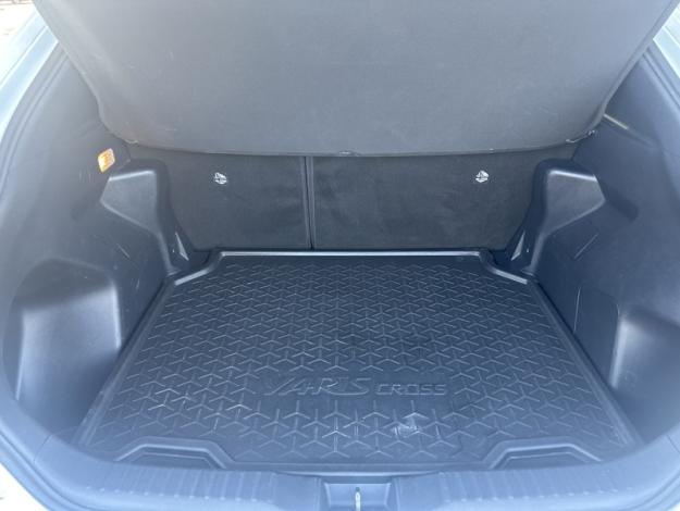 TOYOTA Yaris Cross 116h Design   