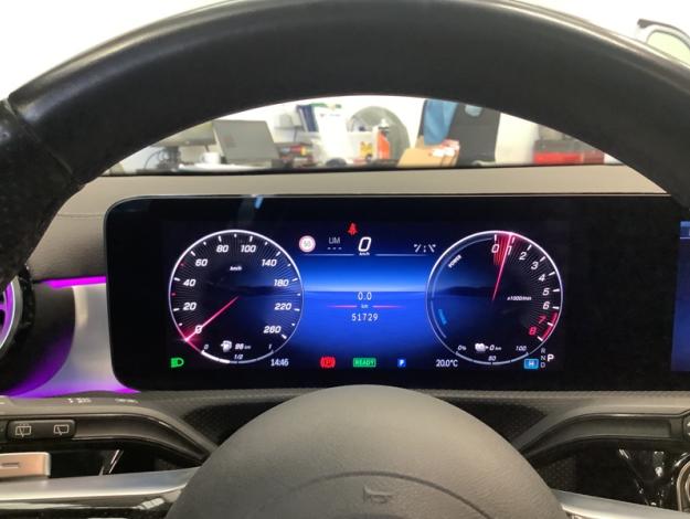 MERCEDES-BENZ CLA 250 e Shooting Brake AMG Line Pano  