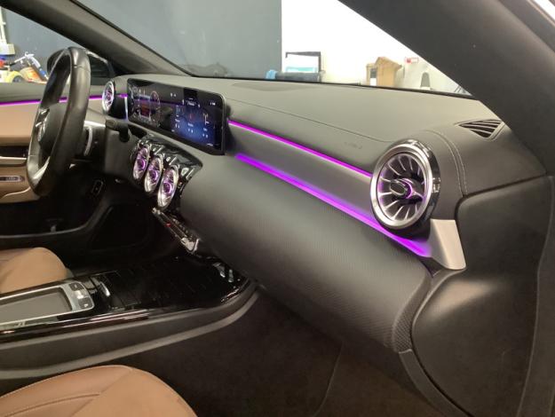 MERCEDES-BENZ CLA 250 e Shooting Brake AMG Line Pano  