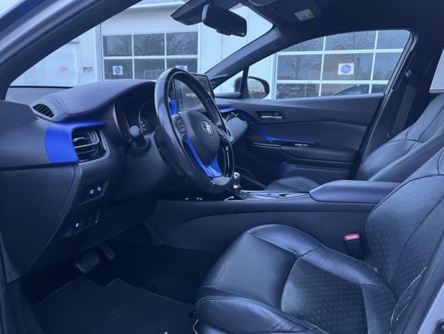 TOYOTA C-HR 1.8 HYBRIDE 122 GRAPHIC  