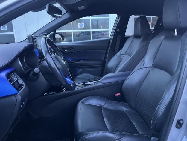 TOYOTA C-HR 1.8 HYBRIDE 122 GRAPHIC  