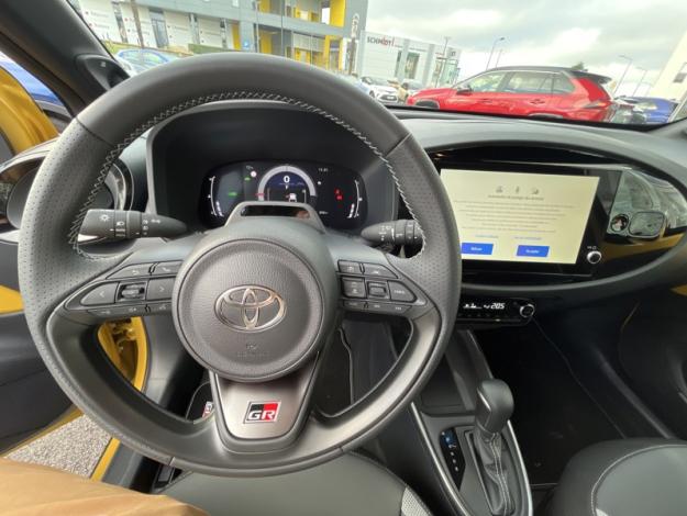 TOYOTA Aygo X Hybride 116h GR Sport  AYGO X CROSSOVER 116H GR SPORT JBL VD MC26