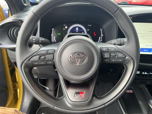 TOYOTA Aygo X Hybride 116h GR Sport  AYGO X CROSSOVER 116H GR SPORT JBL VD MC26