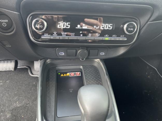 TOYOTA Aygo X Hybride 116h GR Sport  AYGO X CROSSOVER 116H GR SPORT JBL VD MC26